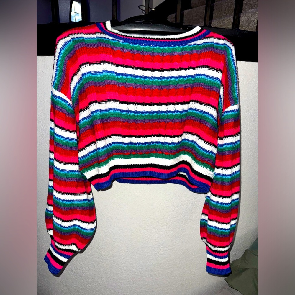 Knit colorful sweater in size S, never worn, tags still intact